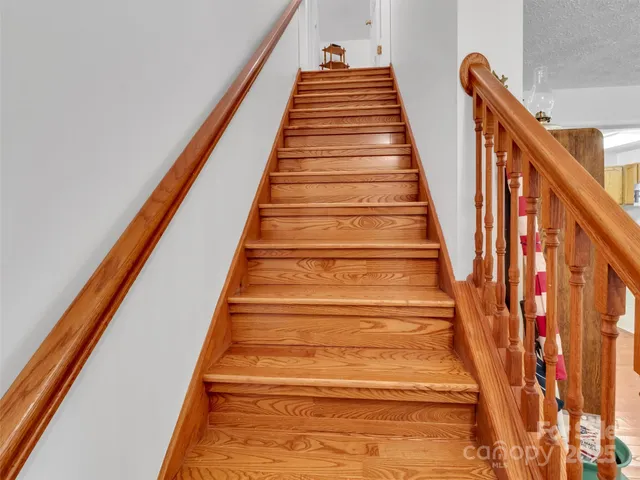 a view of livingroom with furniture and wooden floor