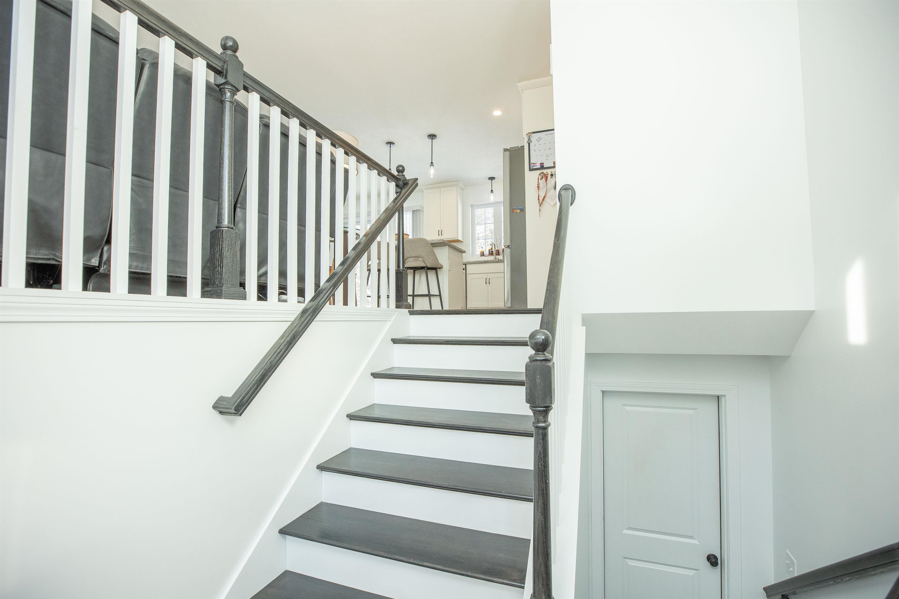 296 Royalston Road Fitzwilliam, NH 03447 - Photo 2 of 45
