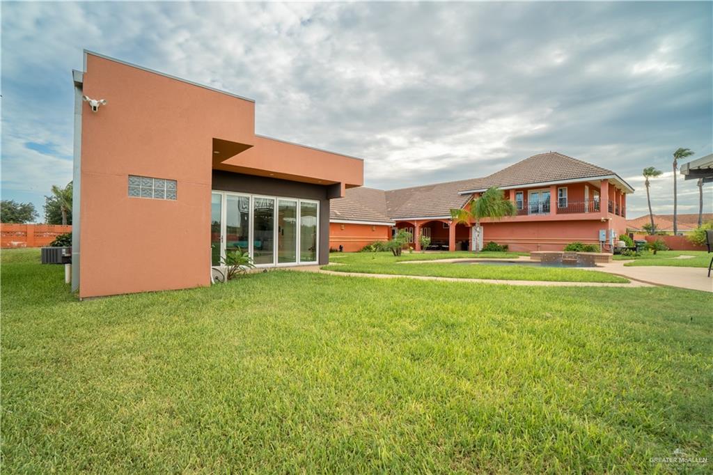 804 Inspiration Drive Pharr, TX 78577 - Photo 26 of 39 a front view of house with yard