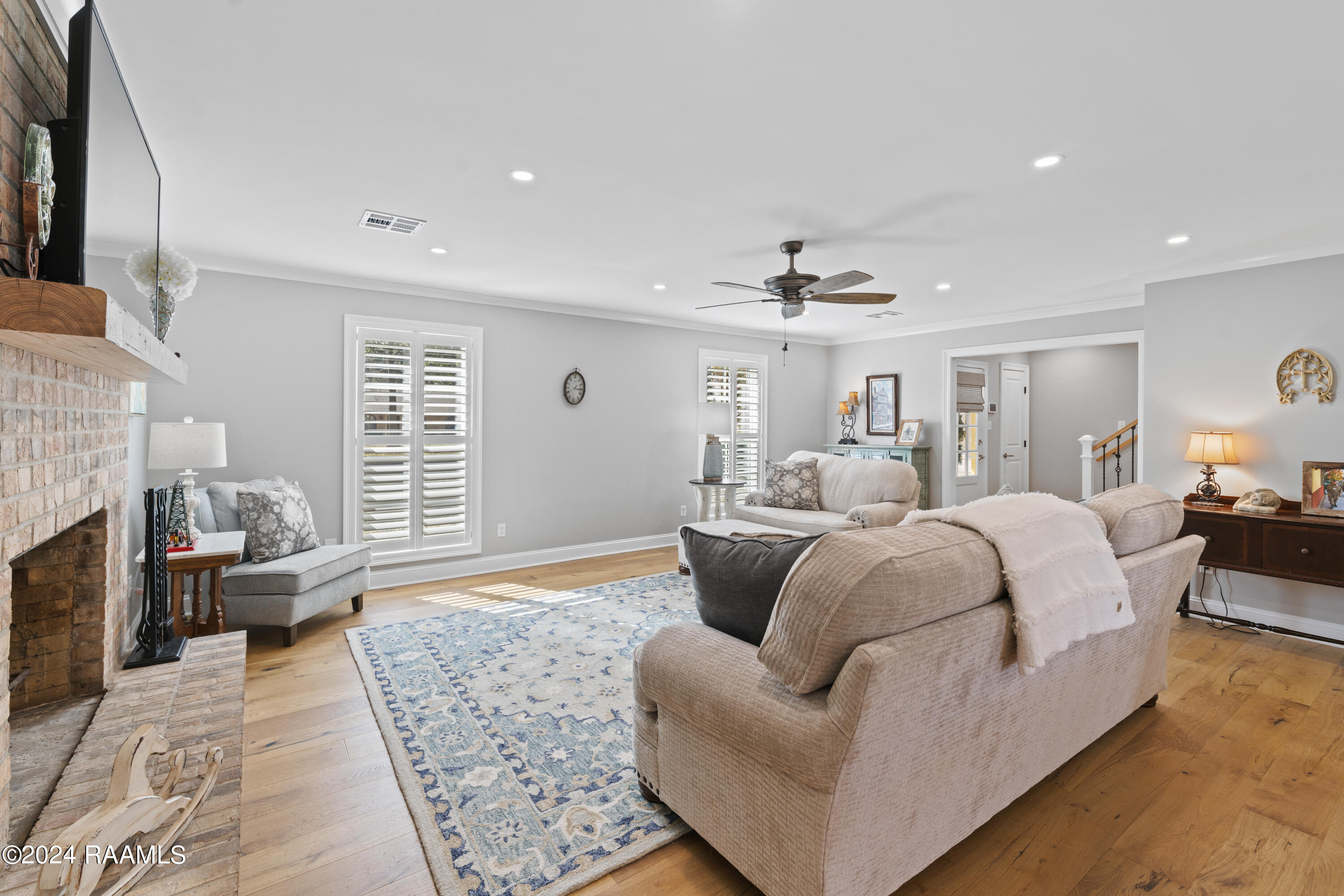 144 Steiner Road Lafayette, LA 70508 - Photo 8 of 48 Living Room