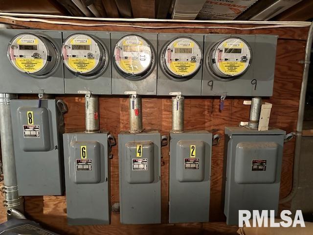 102 Elm Street Dawson, IL 62520 - Photo 14 of 16