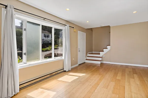 $2,800 | 45 Fourth Street, Worcester, MA 01602