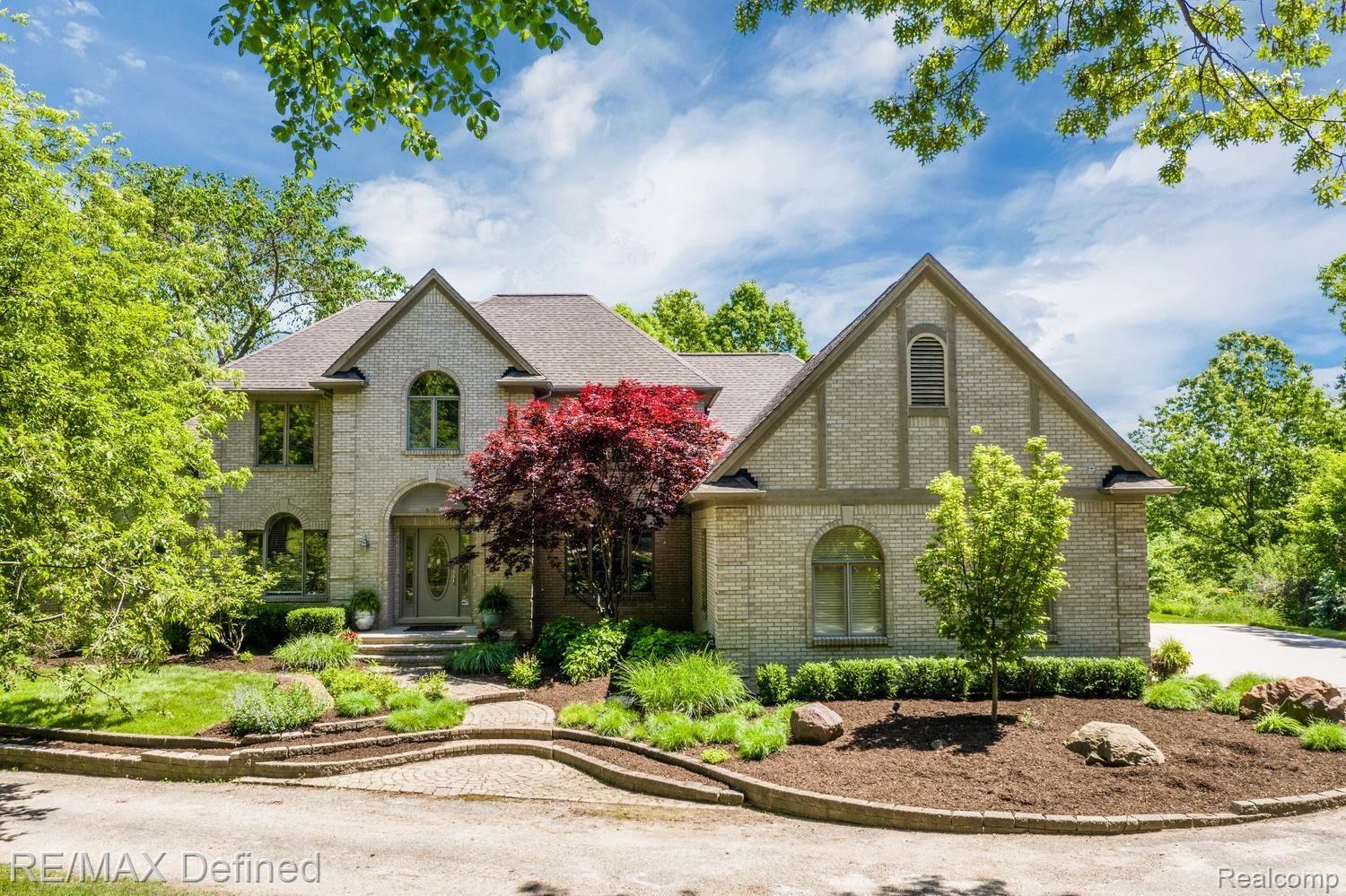 4205 Sheldon Road Rochester, MI 48306 - Photo 1 of 50 Large horseshoe driveway off of a private road.