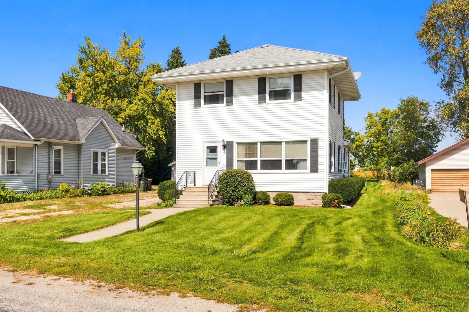 9547 Lisbon Center Road Newark, IL 60541 - Photo 2 of 30 Gallery Image 2