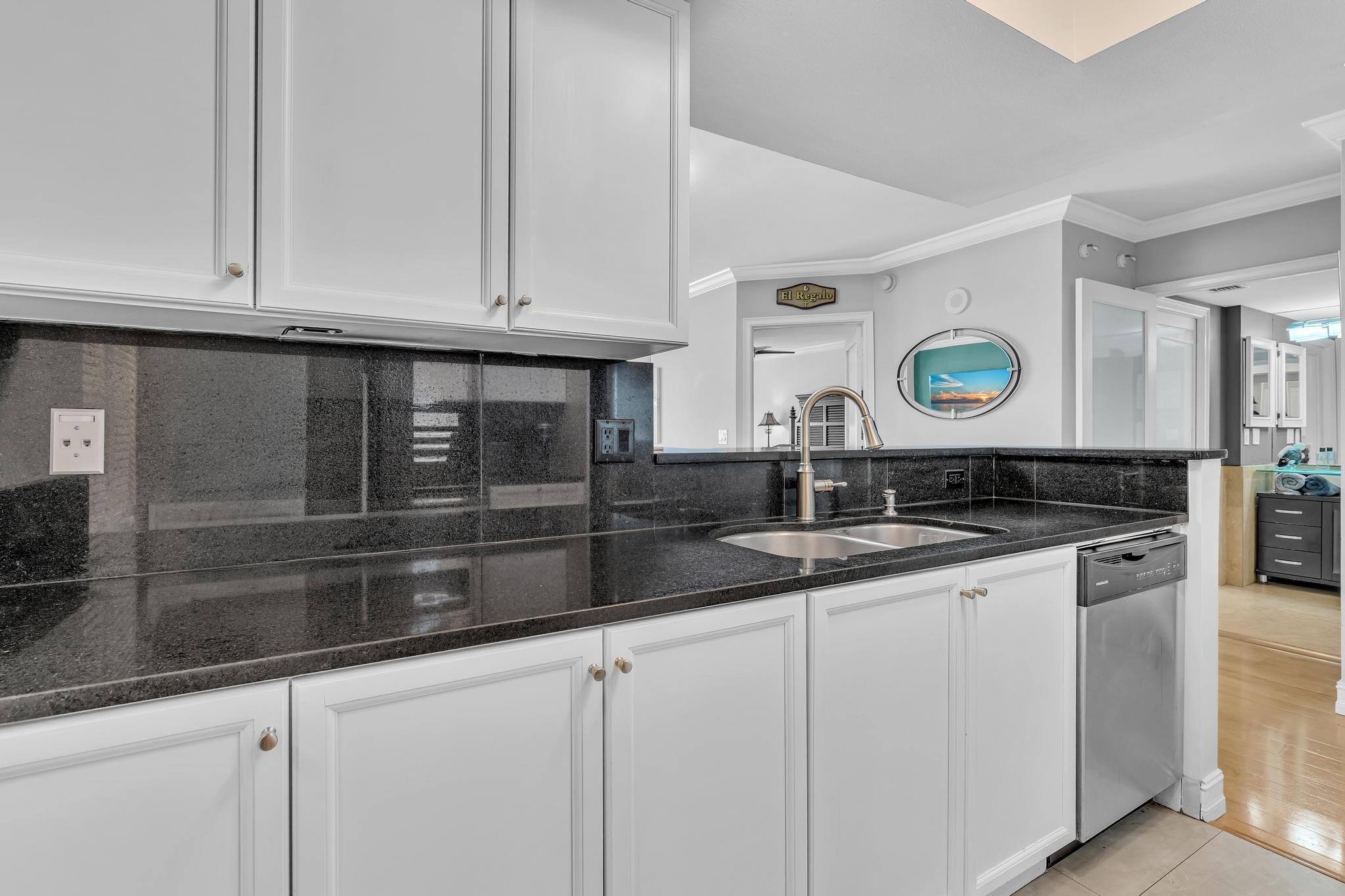 99 Southeast Mizner Boulevard, Unit 637 Boca Raton, FL 33432 - Photo 7 of 58 FPP00071