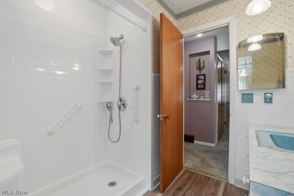 3211 Ridgewood Avenue Ashtabula, OH 44004 - Photo 20 of 37 Bathroom 1