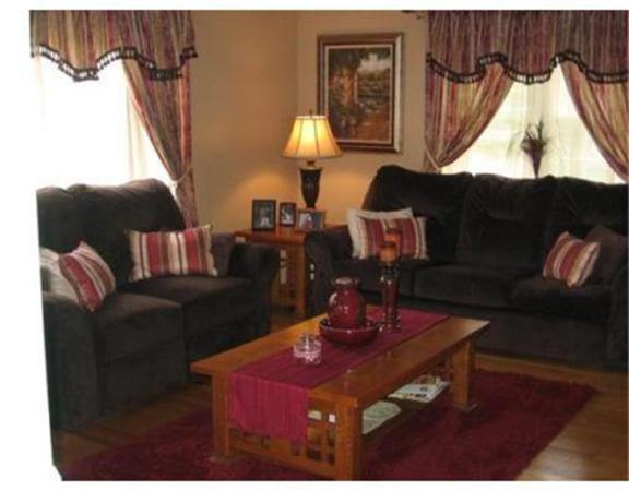 46 Fletcher Road Woburn, MA 01801 - Photo 3 of 12 Gallery Image 3