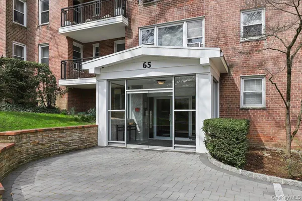 $199,500 | 65 Durham Road, Unit 3F, Bronxville, NY 10708