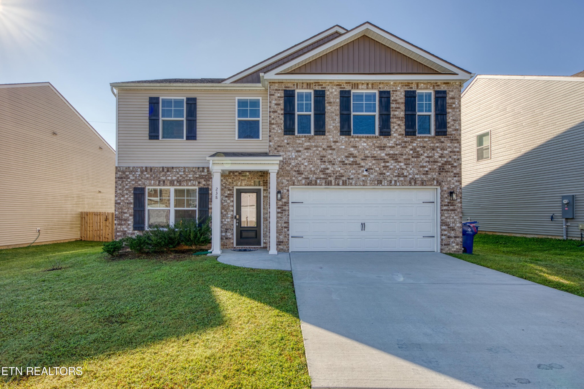 238 Ibis Loop Oak Ridge, TN 37830 - Photo 1 of 27 Gallery Image 1