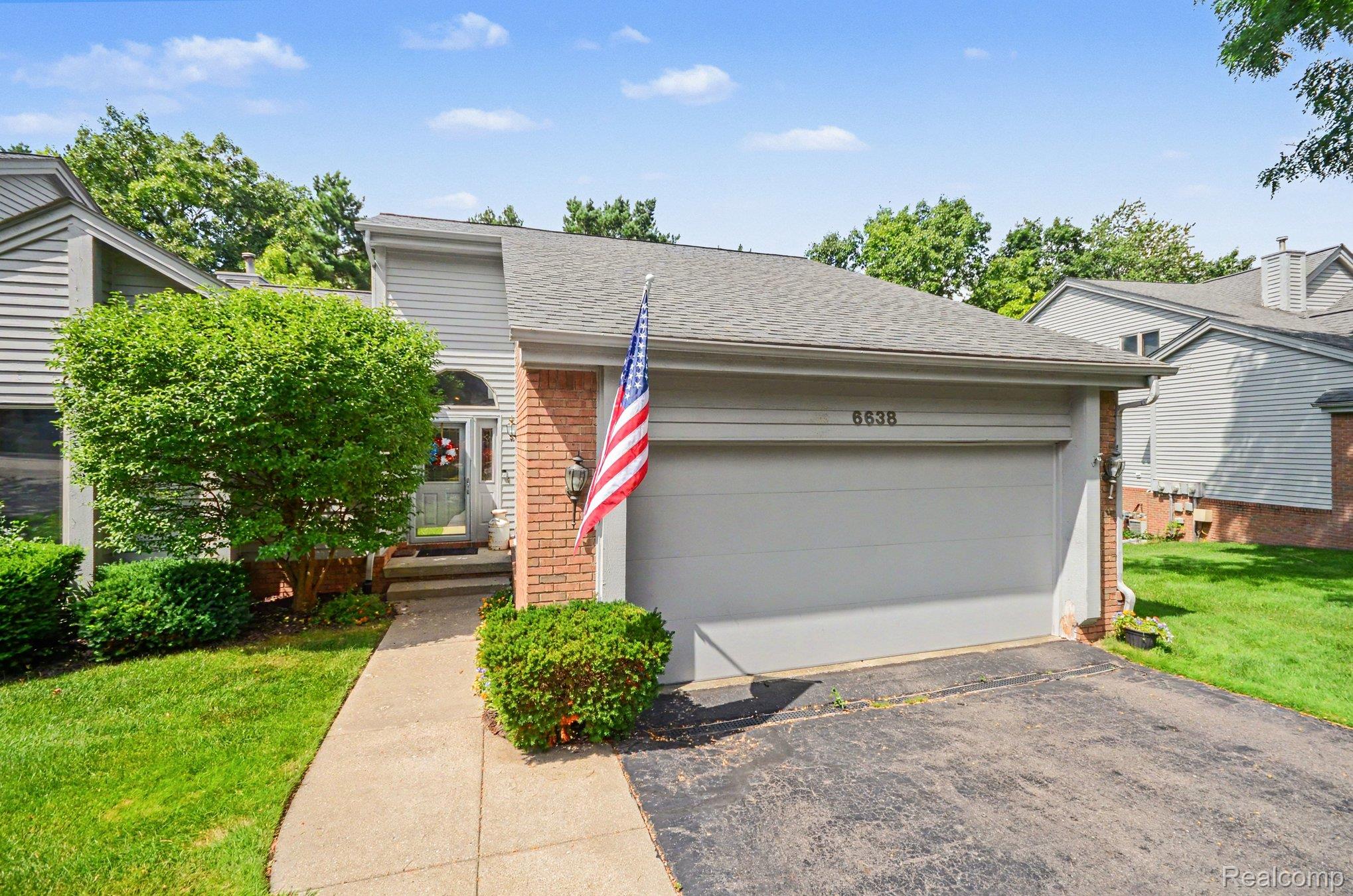6638 Ridgeview Drive Clarkston, MI 48346 - Photo 3 of 28 front.jpg