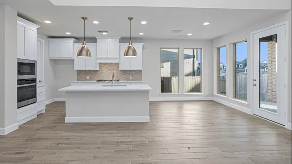 $449,900 | 410 Audubons Shearwater Way, Magnolia, TX 77354