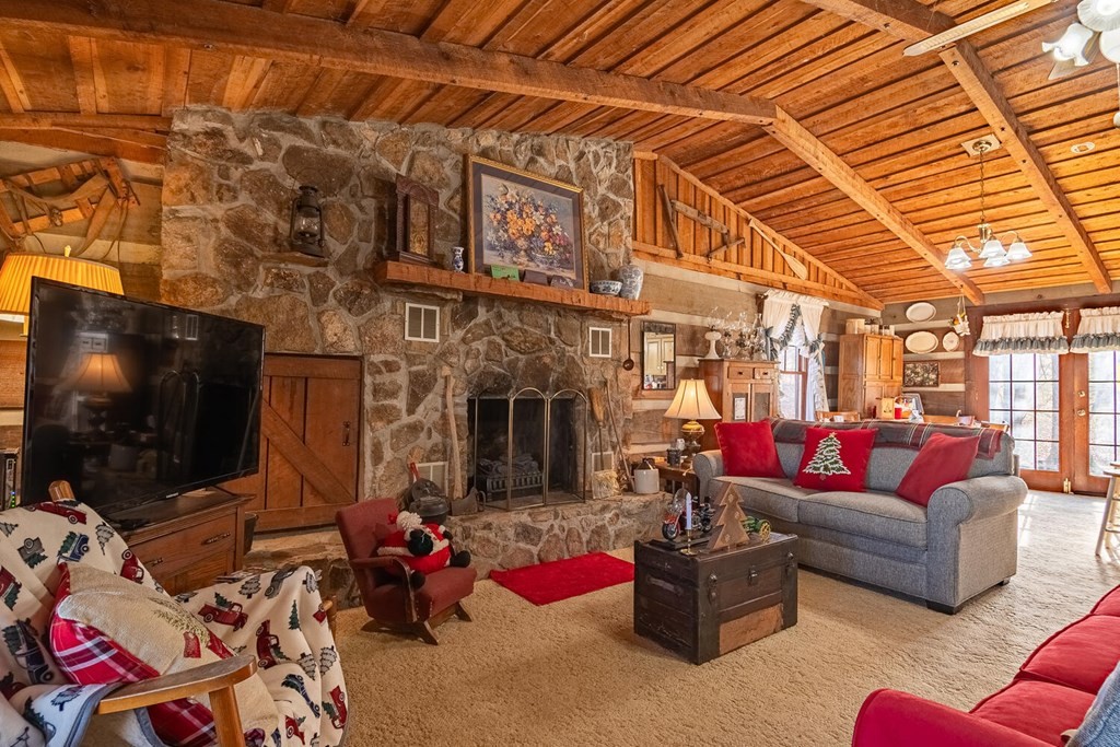 705 Wine Road Dandridge, TN 37725 - Photo 5 of 31 Gallery Image 5