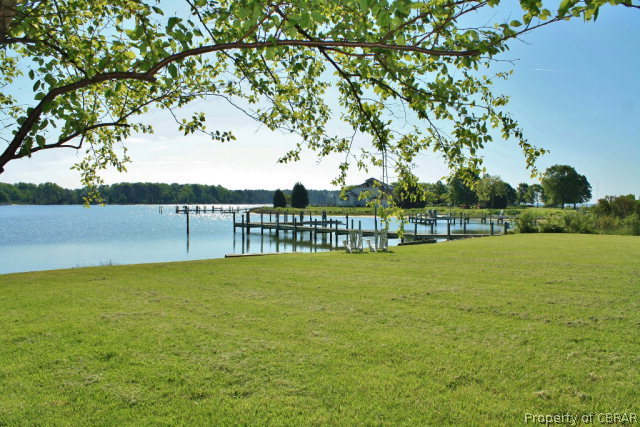 201 Waterbury Road Kilmarnock, VA 22482 - Photo 27 of 29 Gallery Image 27
