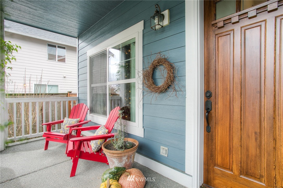 6732 Southeast 3rd Street Renton, WA 98059 - Photo 2 of 23