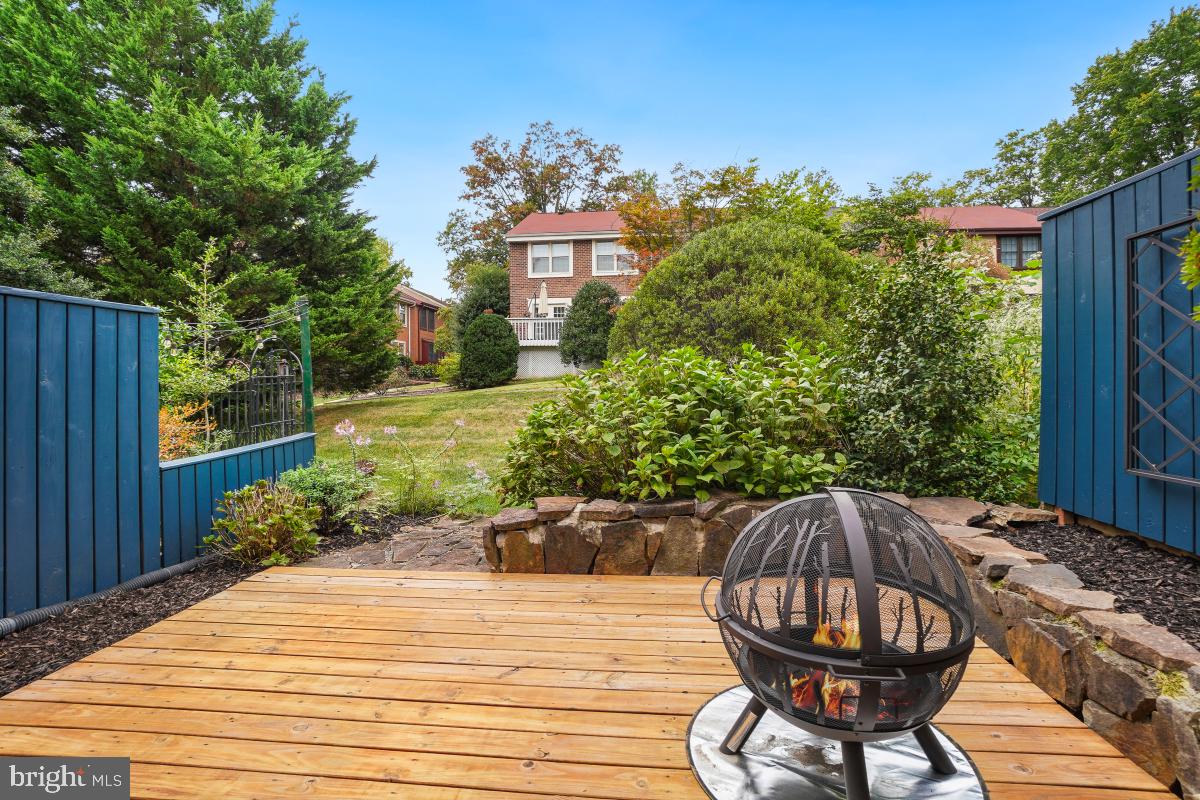 2134 Golf Course Drive Reston, VA 20191 - Photo 47 of 55 a view of entryway with yard outdoor seating