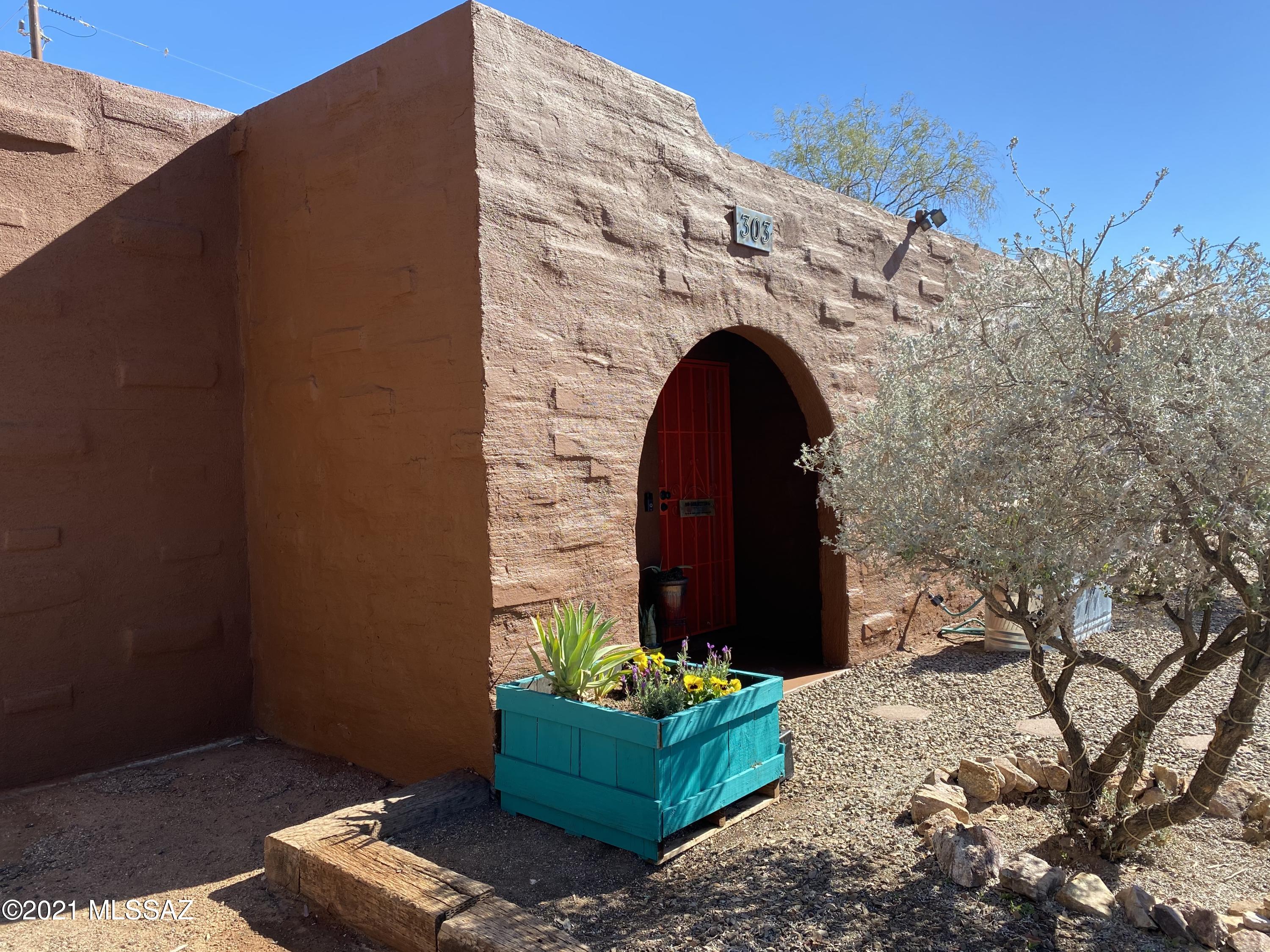 303 East Roger Road Tucson, AZ 85705 - Photo 2 of 23