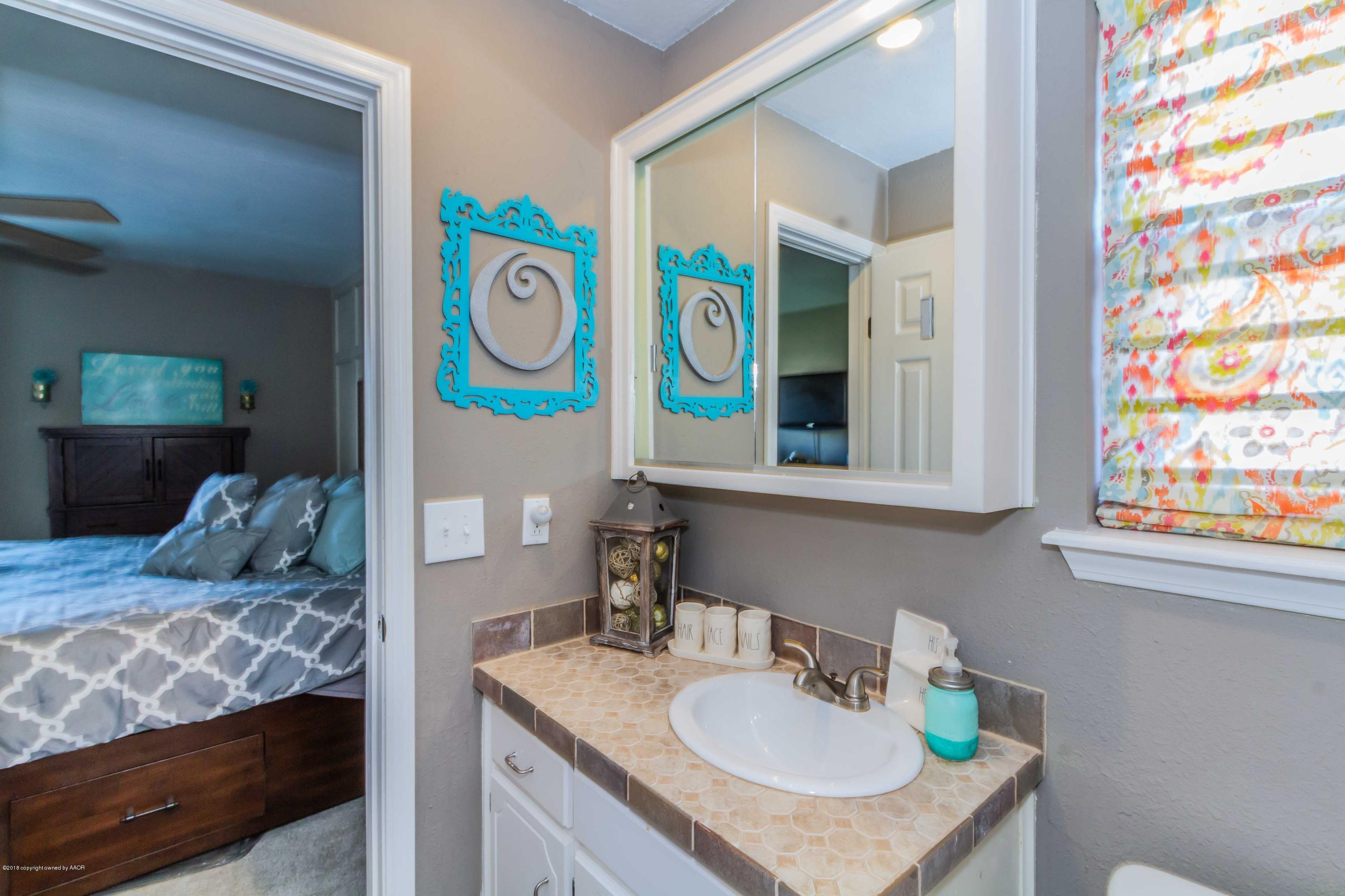 5325 Wheeler Lane Amarillo, TX 79110 - Photo 14 of 24 MASTER BATH VIEW 2