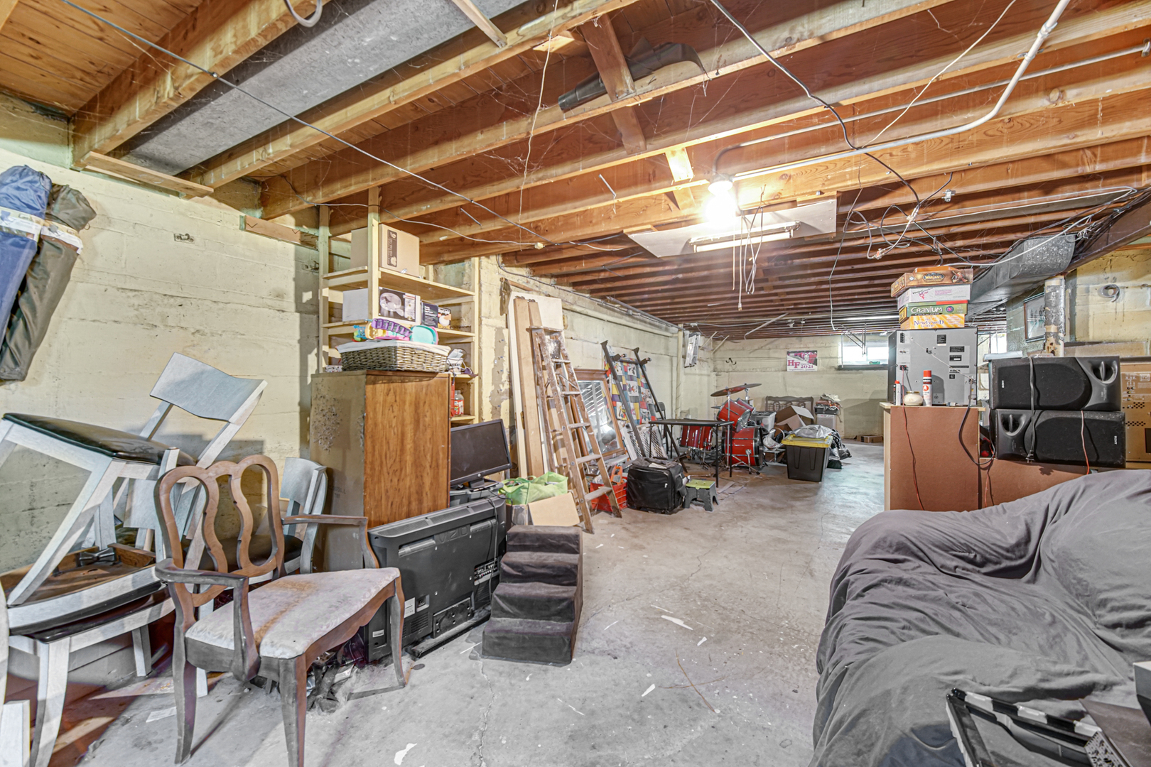 1644 West 187th Street Homewood, IL 60430 - Photo 20 of 24 a view of a garage with furniture