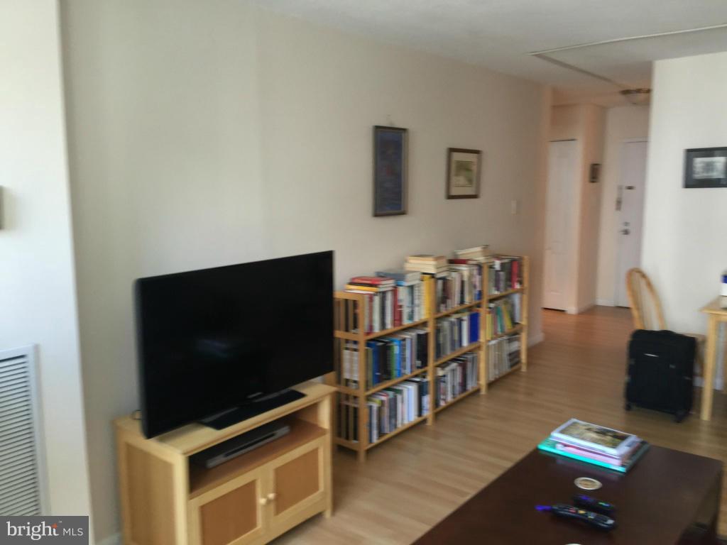 1301 20th Street Northwest, Unit 207 Washington, DC 20036 - Photo 6 of 18 Living Room