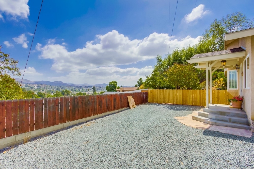 11813 Altadena Road Lakeside, CA 92040 - Photo 3 of 22