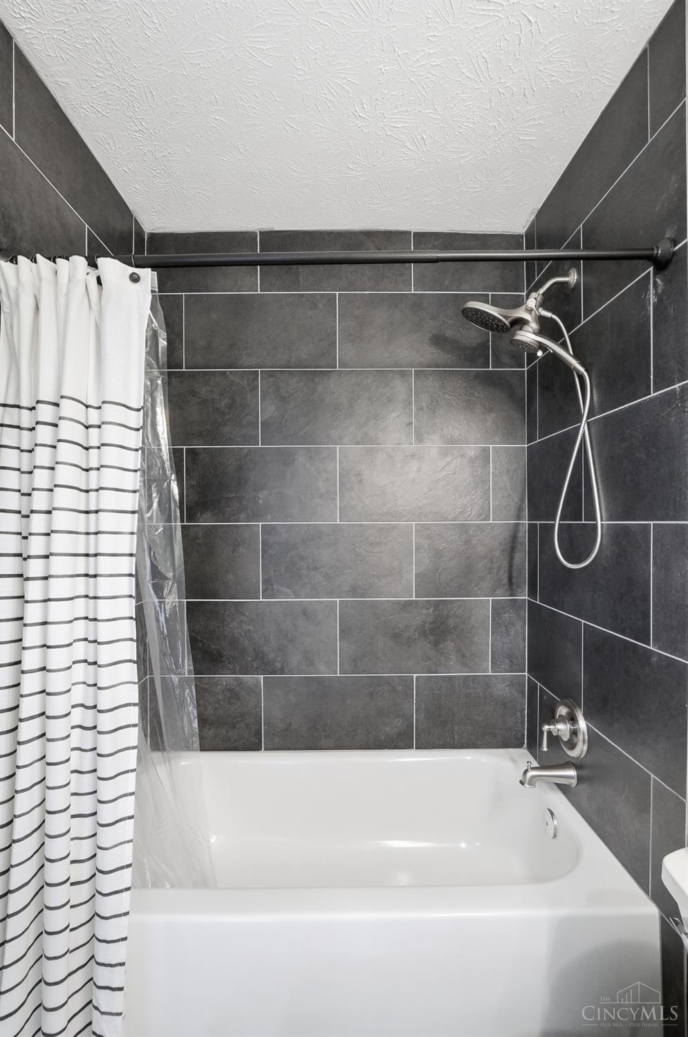 7274 East Galbraith Road, Unit C Cincinnati, OH 45243 - Photo 34 of 45