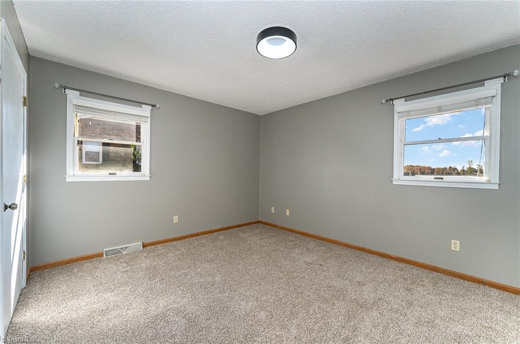 4104 Wickenham Road Walkertown, NC 27051 - Photo 21 of 30 Gallery Image 21