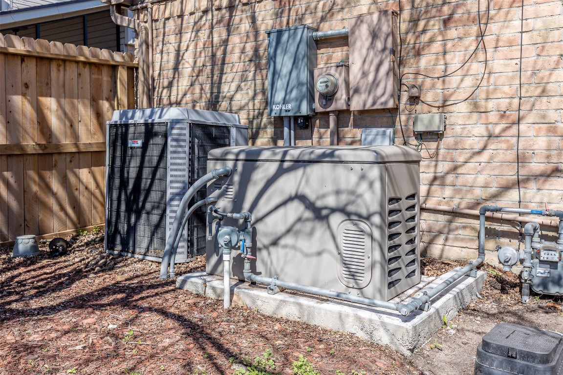 4613 Country Club View Baytown, TX 77521 - Photo 35 of 38