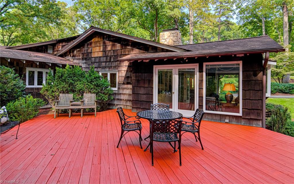3726 Milhaven Road Winston-Salem, NC 27106 - Photo 4 of 39 Deck off Den/Office