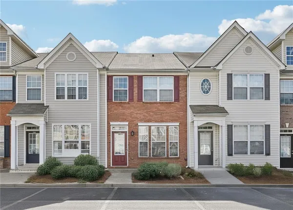 $275,000 | 2706 Heathrow Drive, Lawrenceville, GA 30043