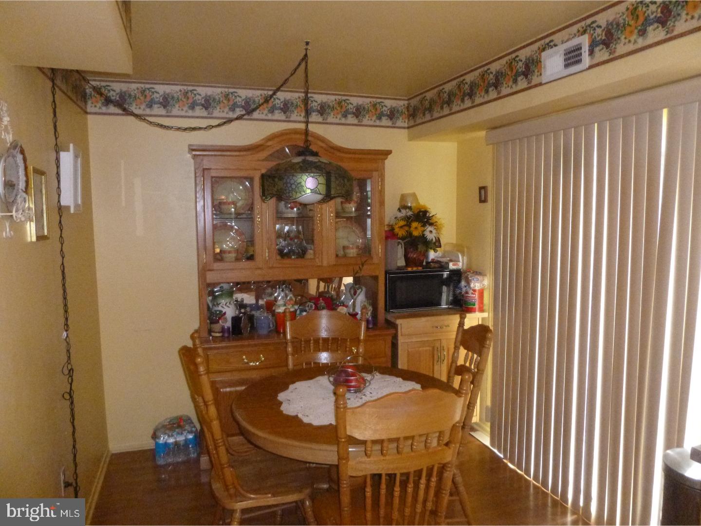 26 Chelsea Circle Clementon, NJ 08021 - Photo 3 of 13 Kitchen