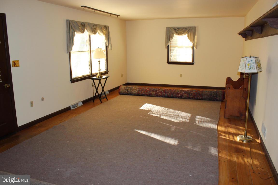 579 Millcross Road Lancaster, PA 17601 - Photo 9 of 18