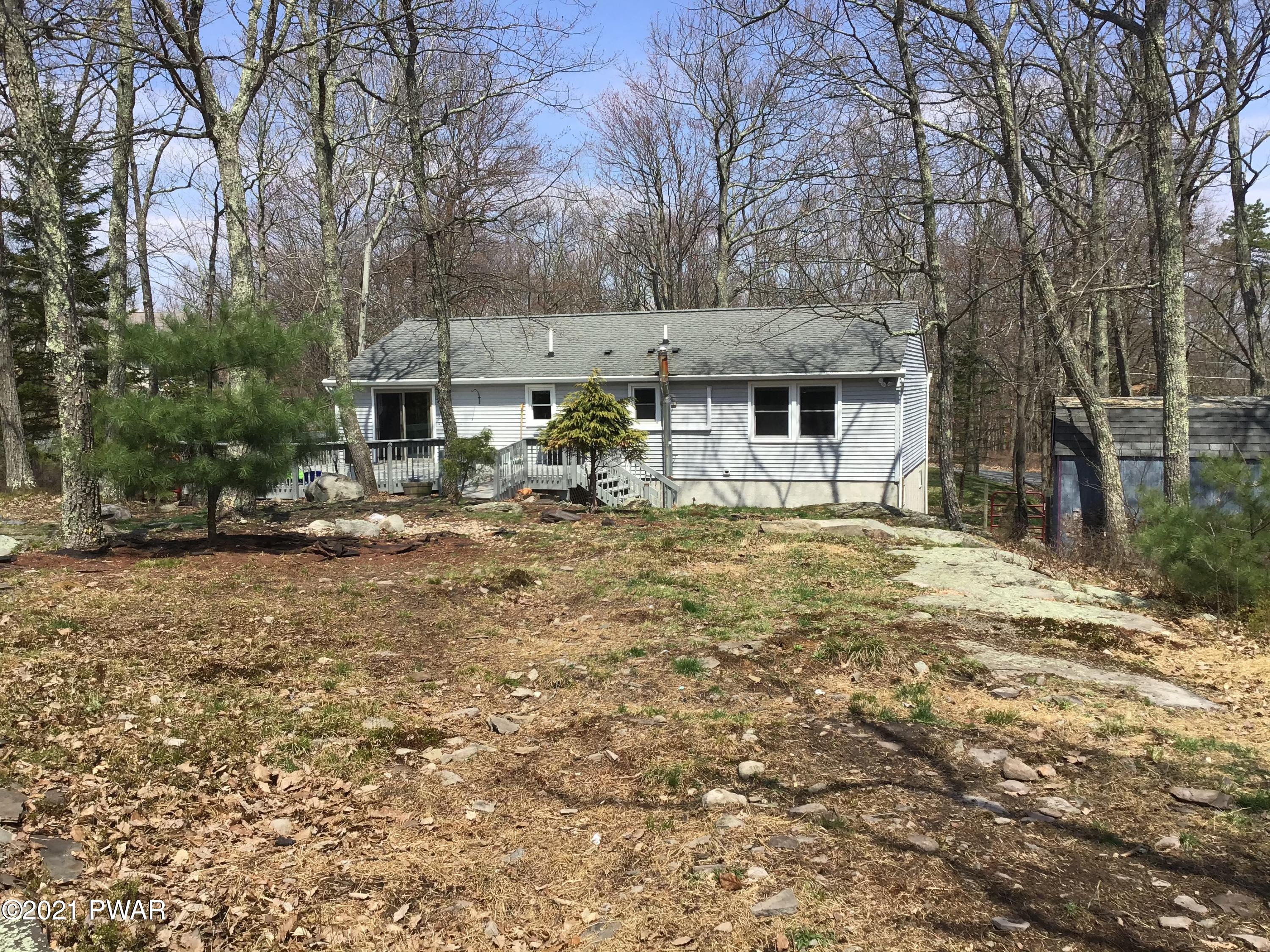 223 Maple Ridge Drive Hawley, PA 18428 - Photo 7 of 53 IMG_3007