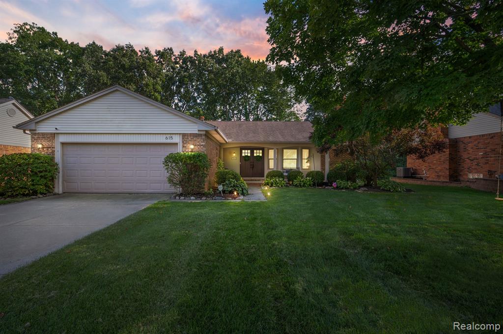 615 Kentucky Drive Rochester, MI 48307 - Photo 2 of 62