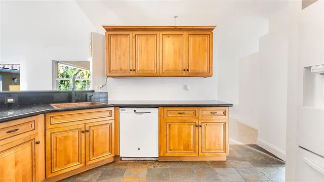 $4,750 | 19820 Southwest 7th Place, Pembroke Pines, FL 33029