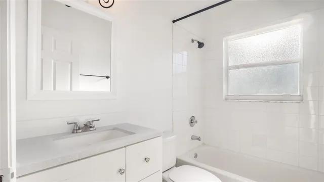 $4,750 | 19820 Southwest 7th Place, Pembroke Pines, FL 33029