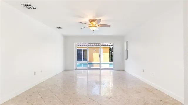 $4,750 | 19820 Southwest 7th Place, Pembroke Pines, FL 33029