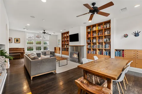 $1,499,000 | 413 Woodland Street, Houston, TX 77009