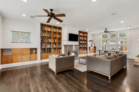$1,499,000 | 413 Woodland Street, Houston, TX 77009
