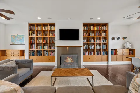 $1,499,000 | 413 Woodland Street, Houston, TX 77009