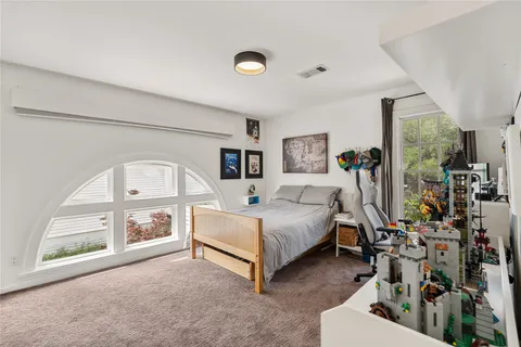 $1,499,000 | 413 Woodland Street, Houston, TX 77009