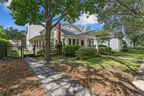 $1,499,000 | 413 Woodland Street, Houston, TX 77009