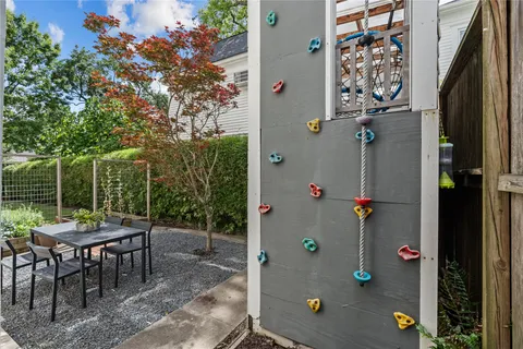 $1,499,000 | 413 Woodland Street, Houston, TX 77009