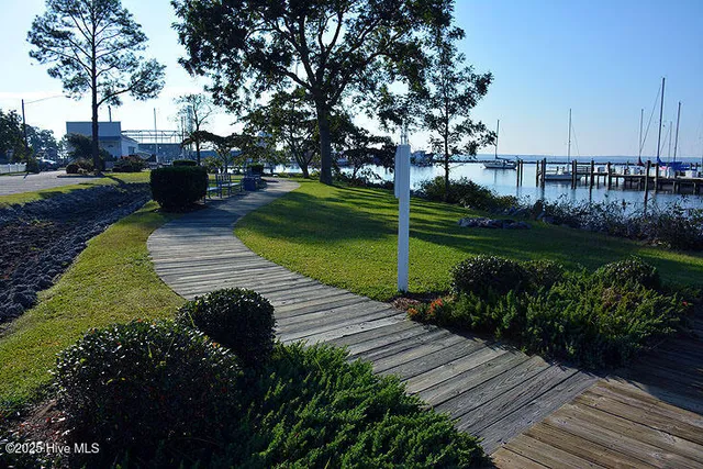 $39,900 | 516 Water Street, Unit B20, Oriental, NC 28571