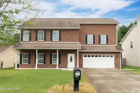 $545,000 | 819 Dowry Lane, Knoxville, TN 37919