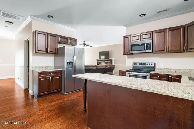 $545,000 | 819 Dowry Lane, Knoxville, TN 37919