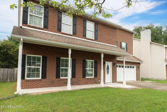 $545,000 | 819 Dowry Lane, Knoxville, TN 37919