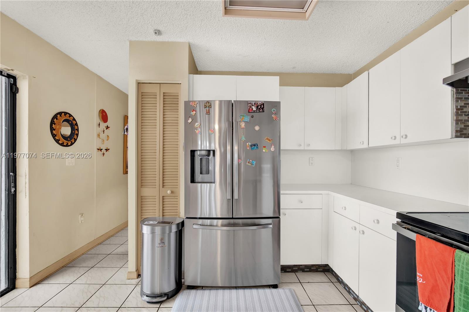 10528 Southwest 118th Place Miami, FL 33186 - Photo 16 of 45