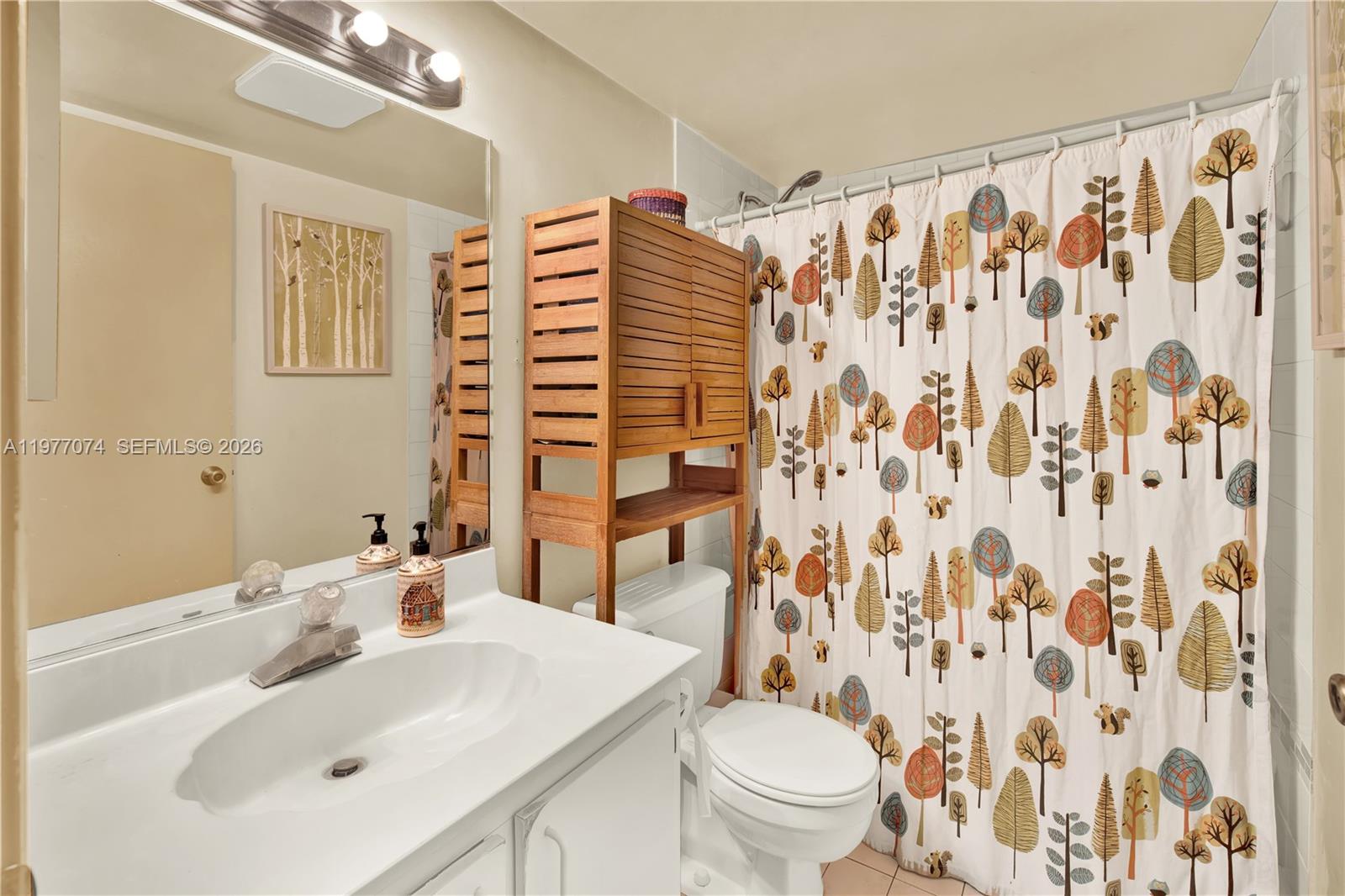 10528 Southwest 118th Place Miami, FL 33186 - Photo 20 of 45