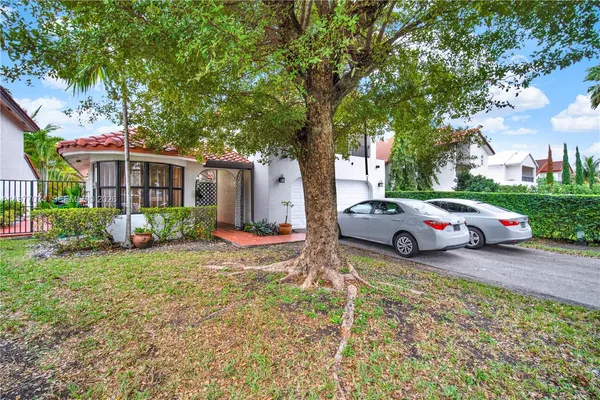 $900,000 | 10528 Southwest 118th Place, Miami, FL 33186