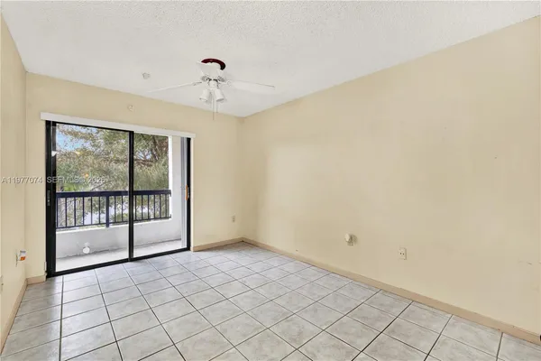 $900,000 | 10528 Southwest 118th Place, Miami, FL 33186